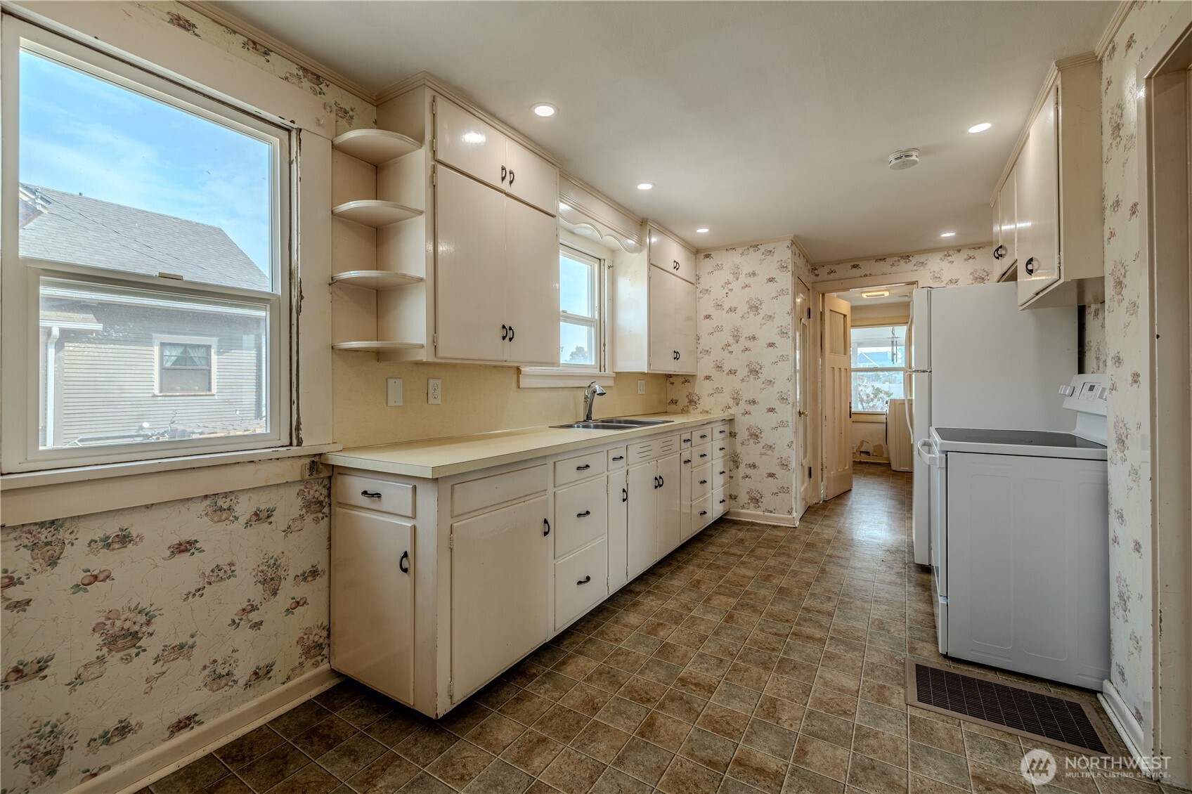 915 Orondo Avenue , Wenatchee, WA 98801