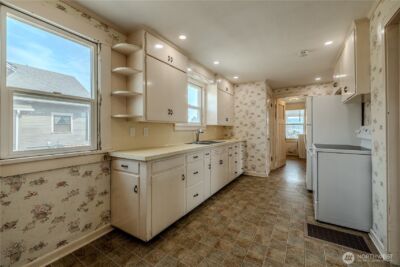 915 Orondo Avenue , Wenatchee, WA 98801 - Photo 10