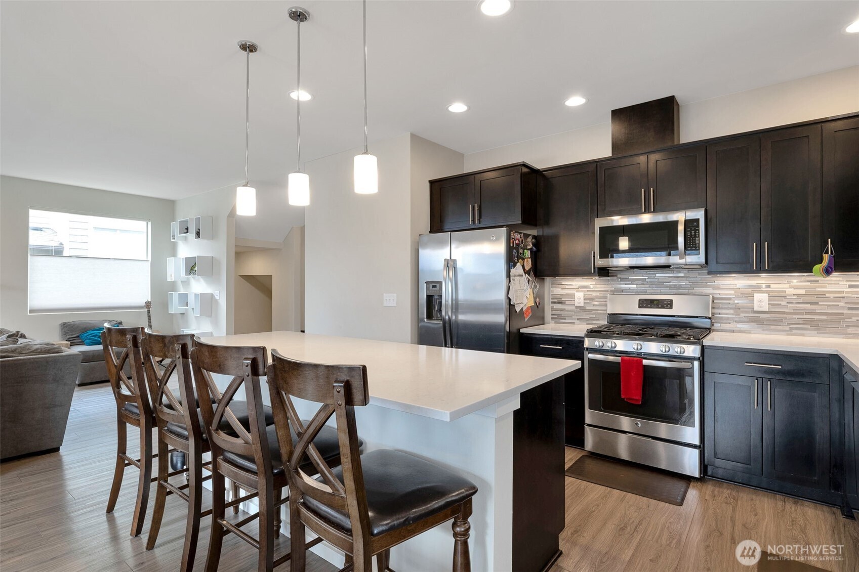 15817 SE 252nd Place , Covington, WA 98042-4239