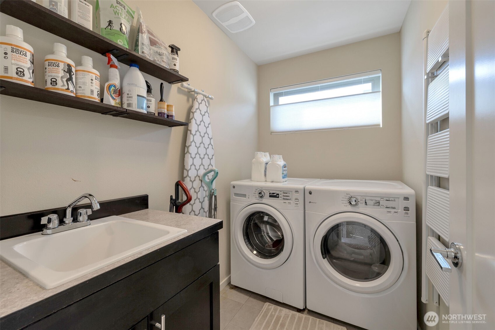 15817 SE 252nd Place , Covington, WA 98042-4239