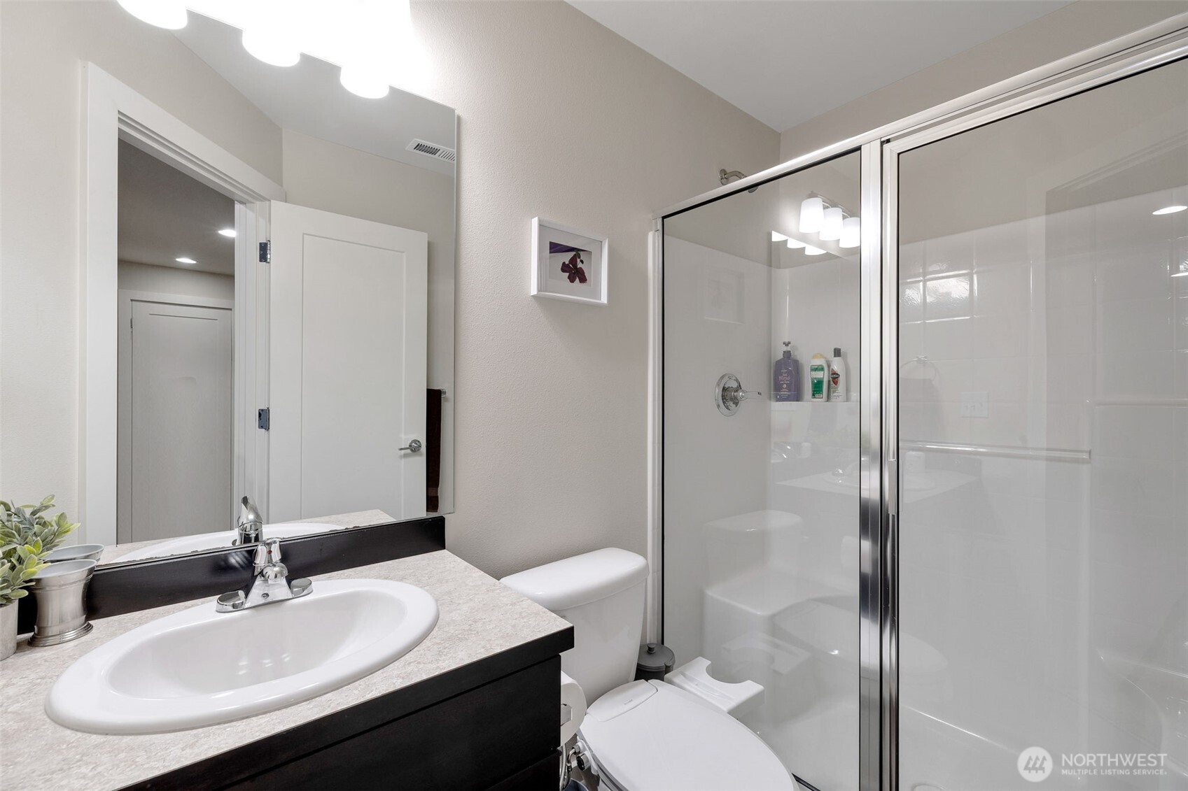 15817 SE 252nd Place , Covington, WA 98042-4239