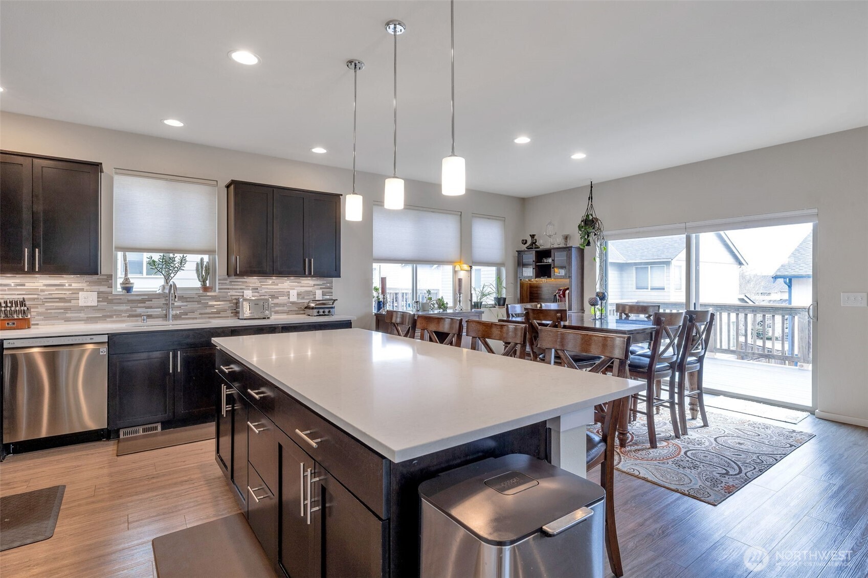 15817 SE 252nd Place , Covington, WA 98042-4239