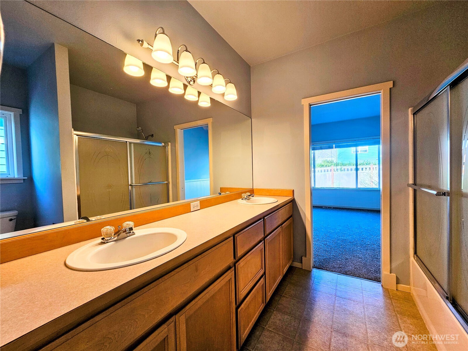 3115 52nd Place NE, Tacoma, WA 98422