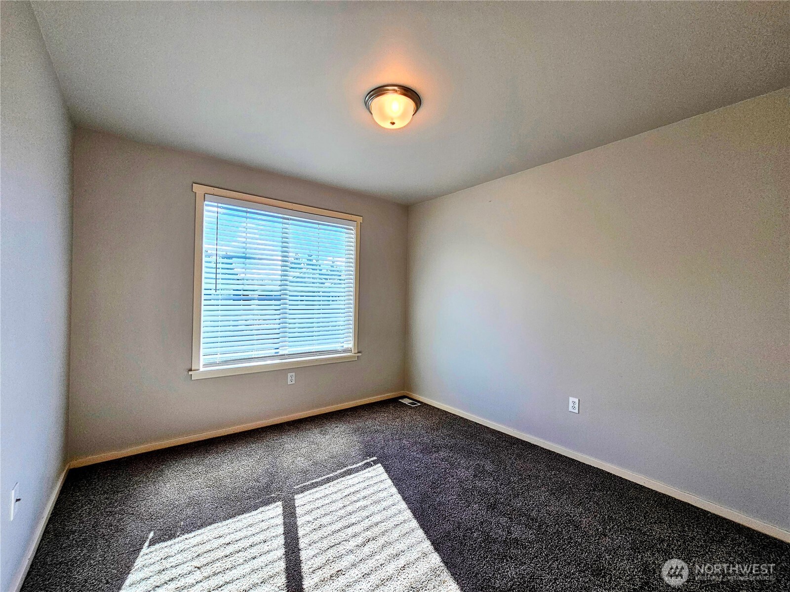 3115 52nd Place NE, Tacoma, WA 98422