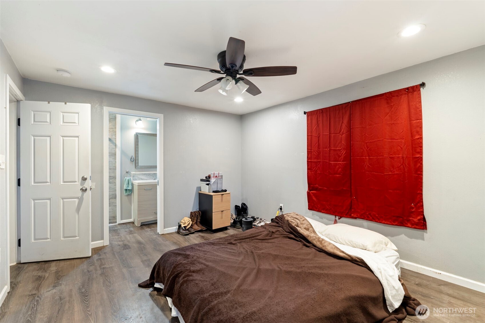 1025 E St , Centralia, WA 98531