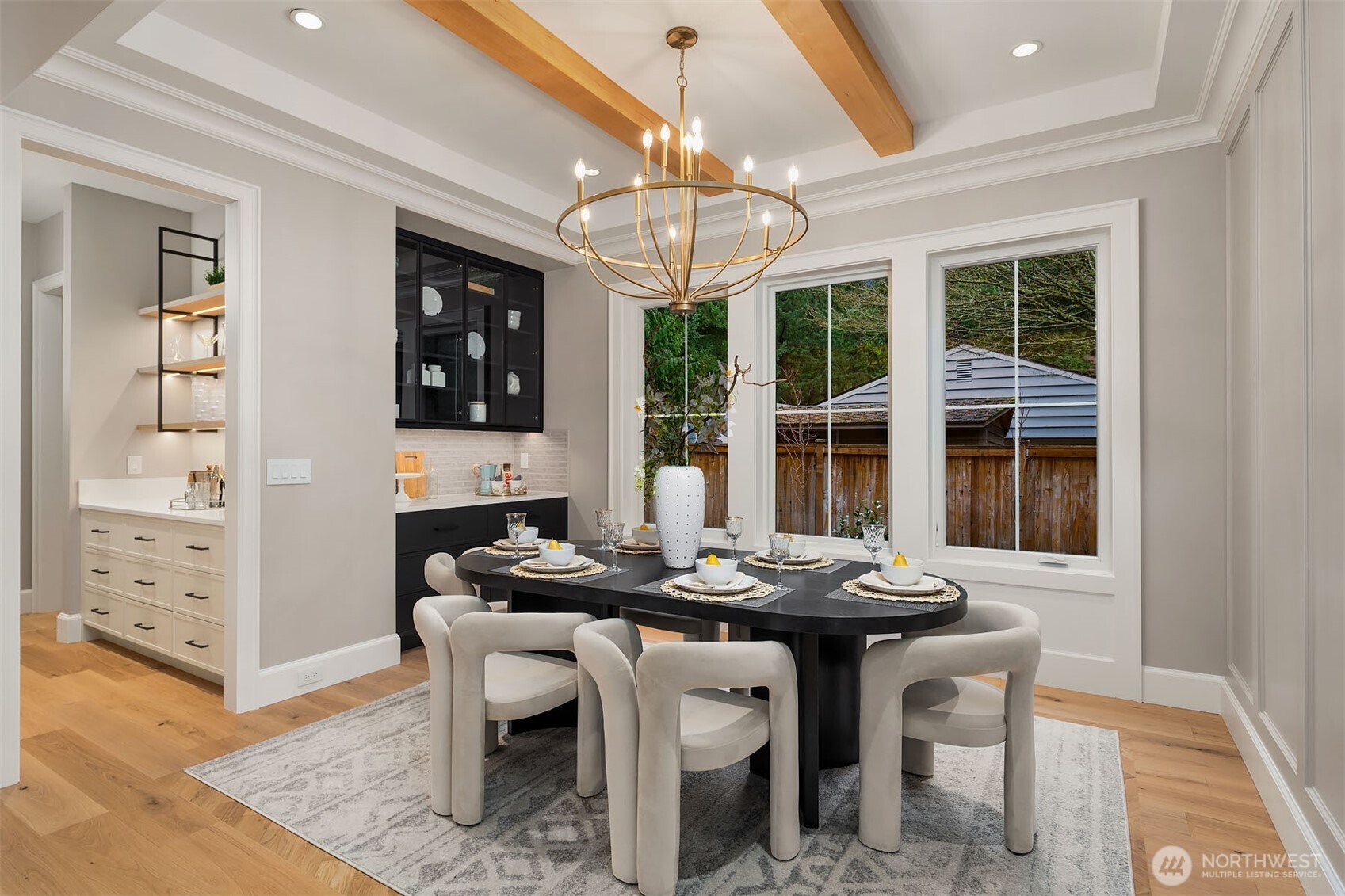 10911 SE 26th Street , Bellevue, WA 98004