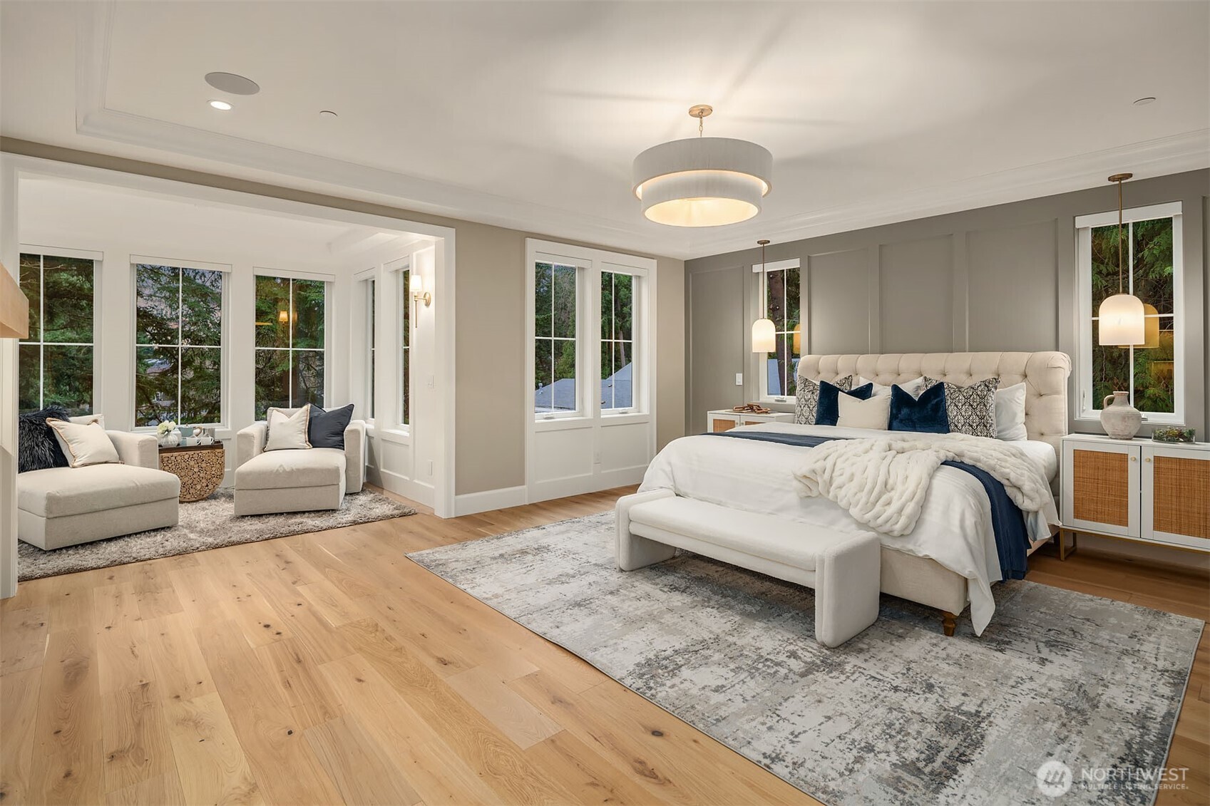 10911 SE 26th Street , Bellevue, WA 98004