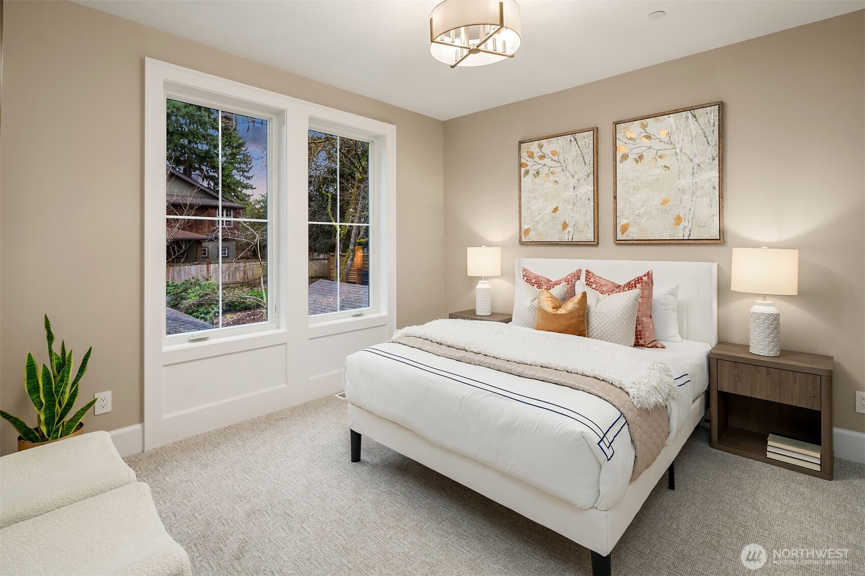 10911 SE 26th Street , Bellevue, WA 98004