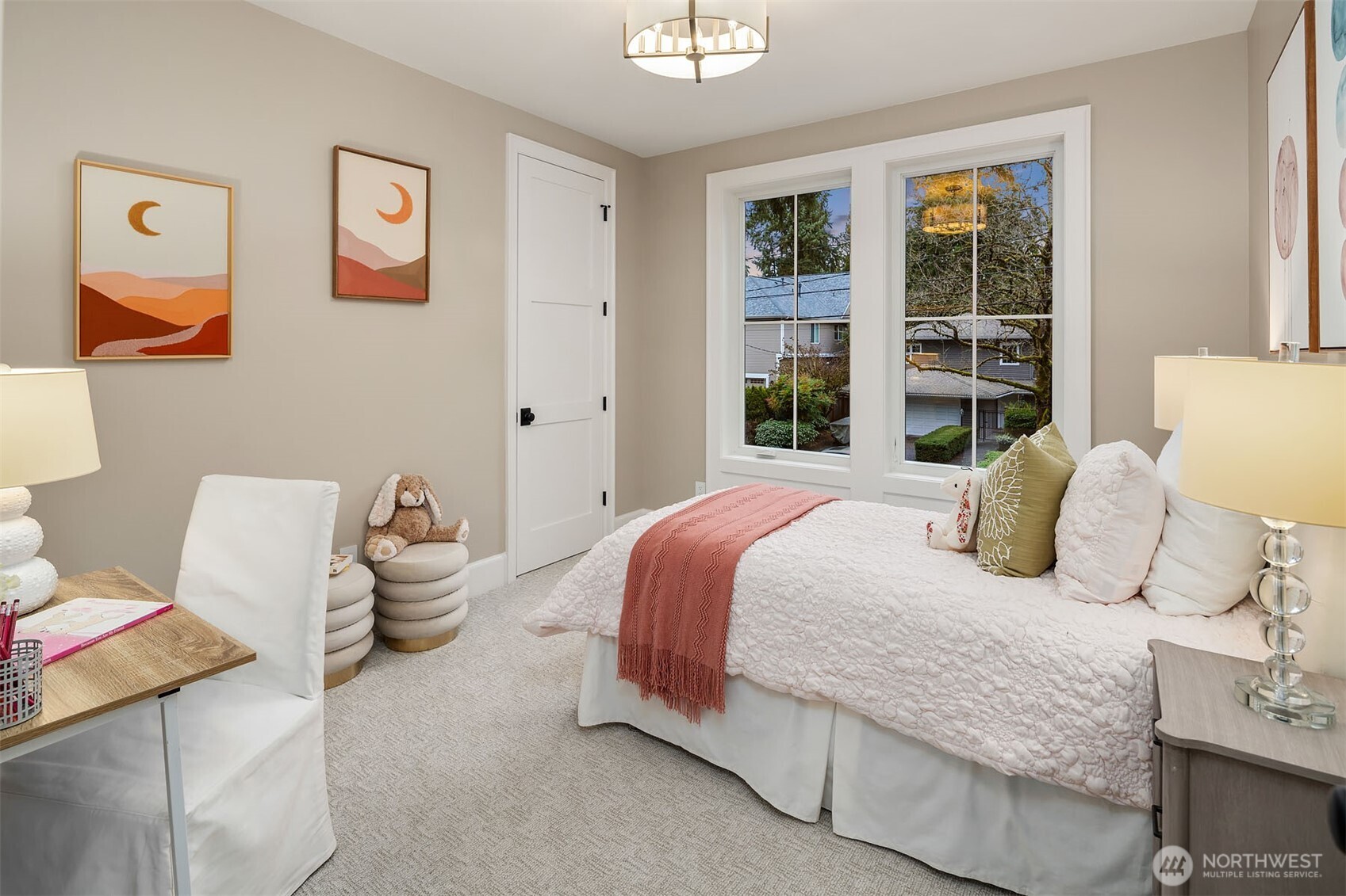 10911 SE 26th Street , Bellevue, WA 98004