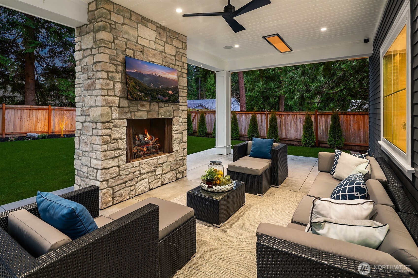 10911 SE 26th Street , Bellevue, WA 98004