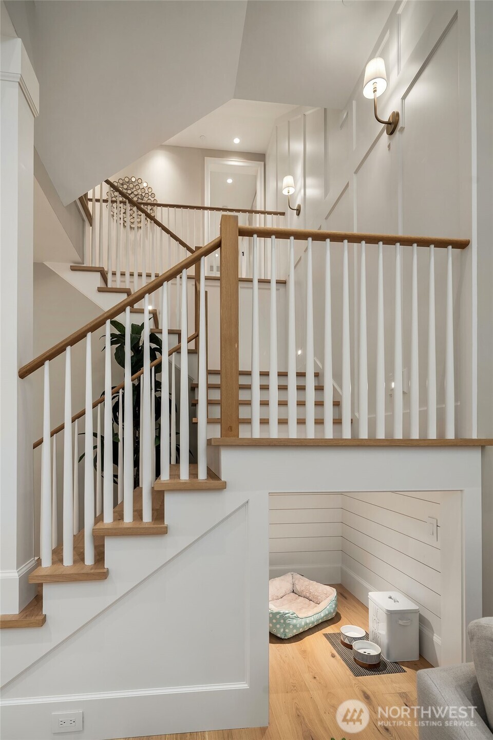 10911 SE 26th Street , Bellevue, WA 98004