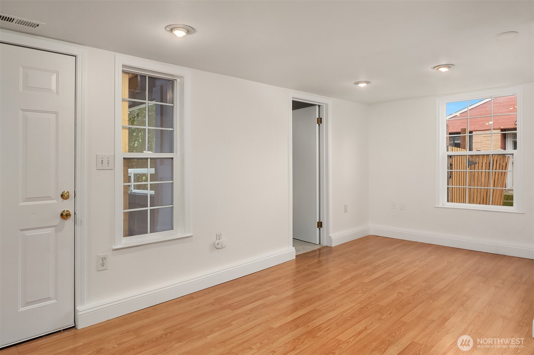 4625 48th Avenue S, Seattle, WA 98118