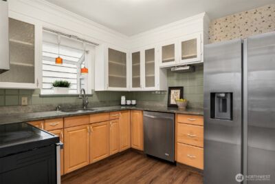 4625 48th Avenue S, Seattle, WA 98118 - Photo 8