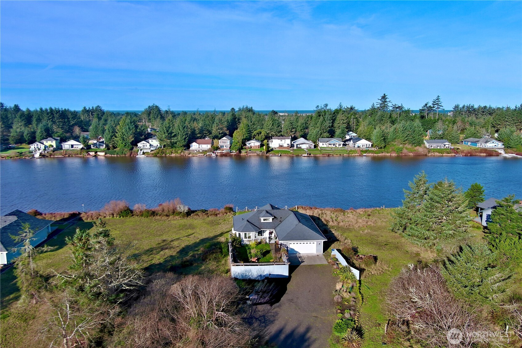 571 E Chance A La Mer NE, Ocean Shores, WA 98569