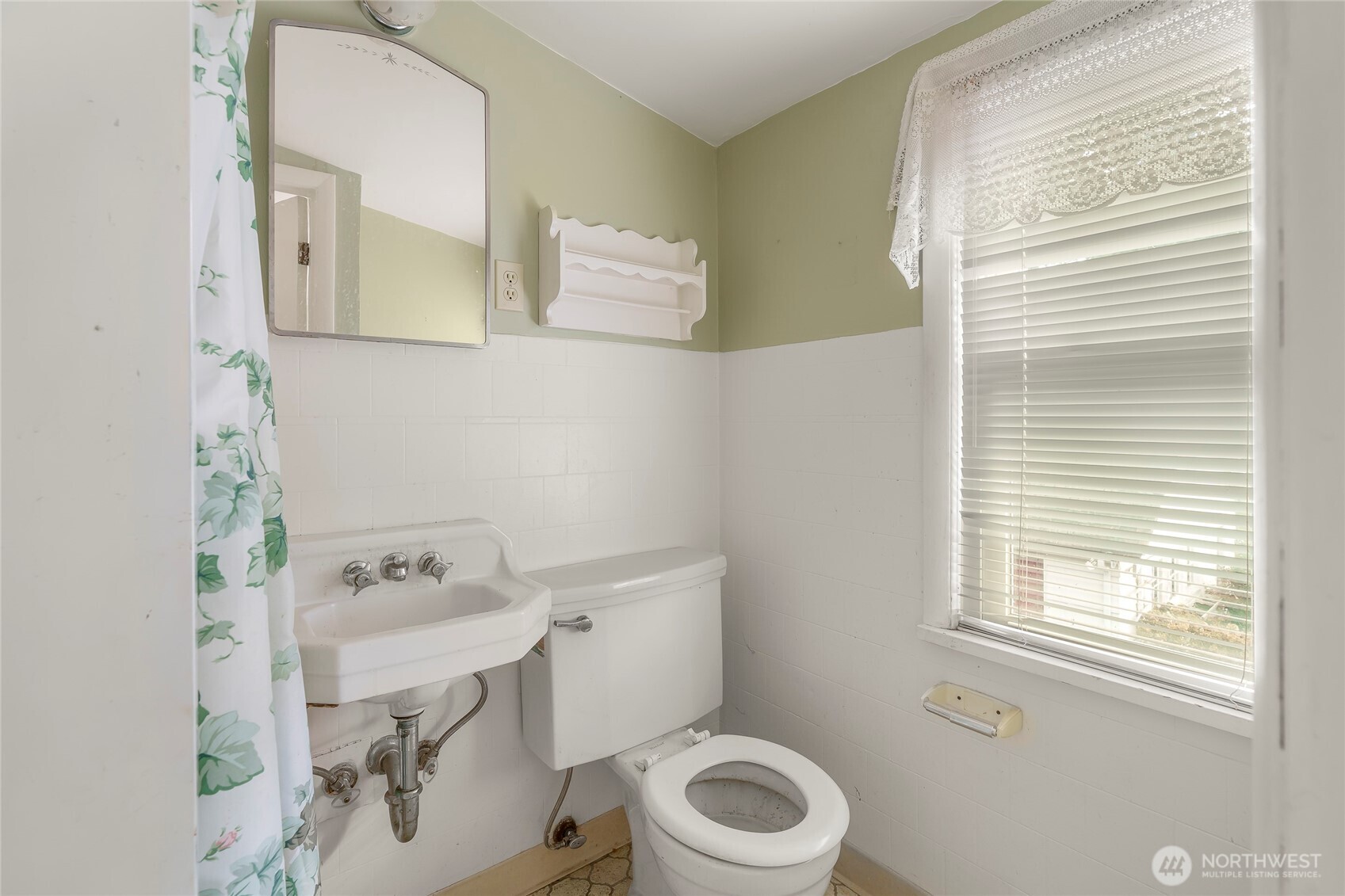 1020 Puget Drive , Edmonds, WA 98020