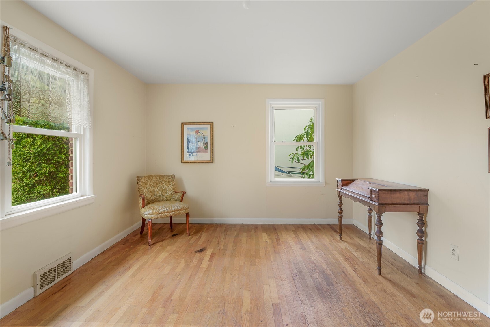 1020 Puget Drive , Edmonds, WA 98020