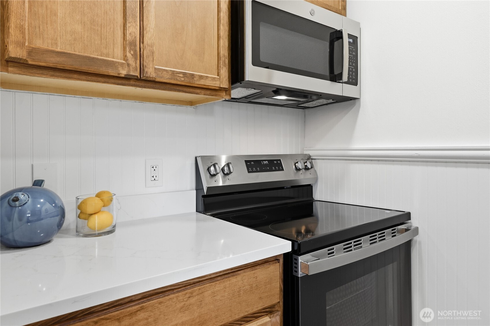 27525 NE Baywood Drive , Kingston, WA 98346