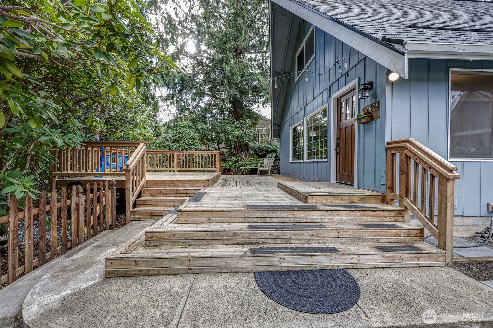 27525 NE Baywood Drive , Kingston, WA 98346