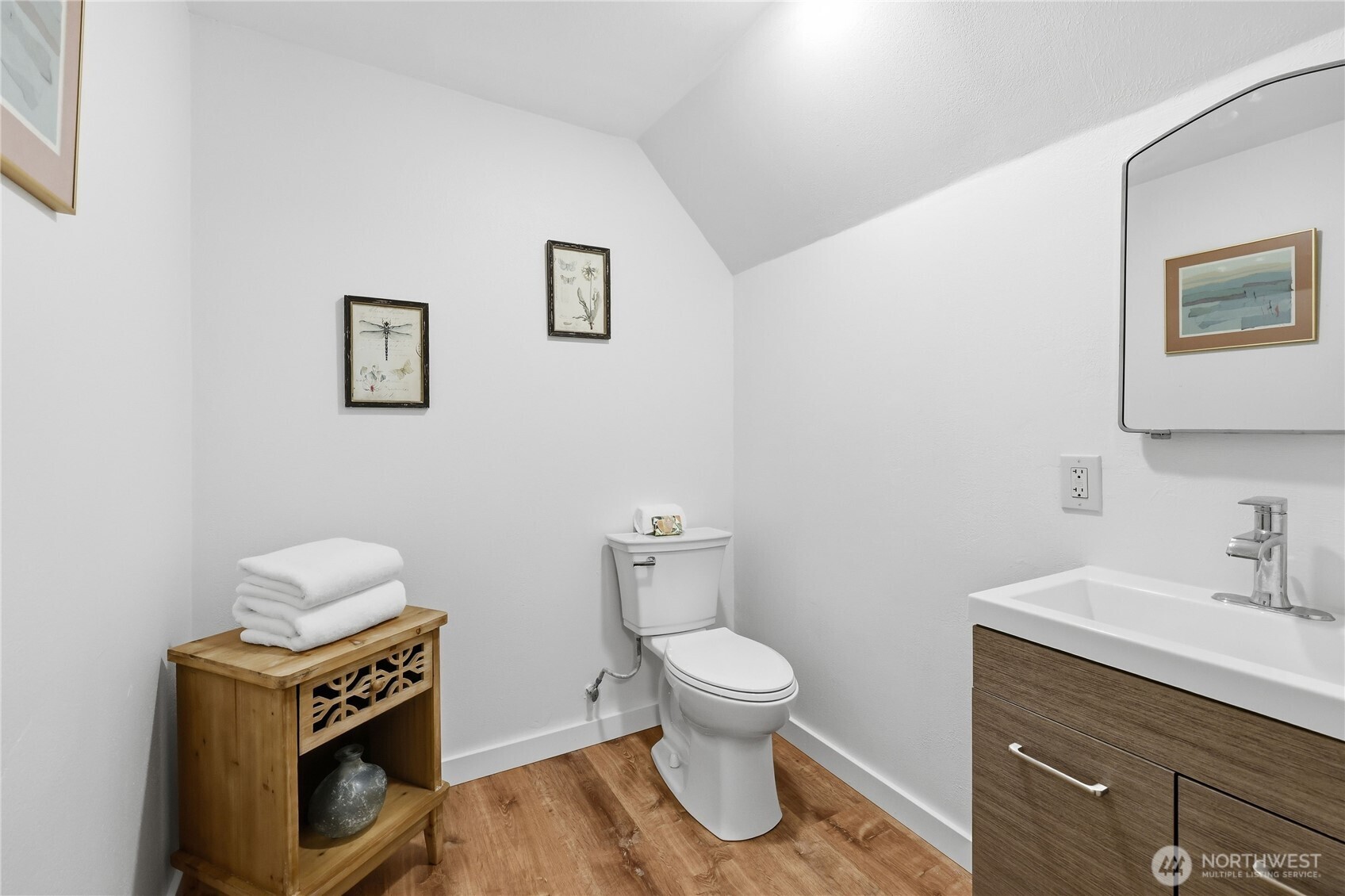 27525 NE Baywood Drive , Kingston, WA 98346