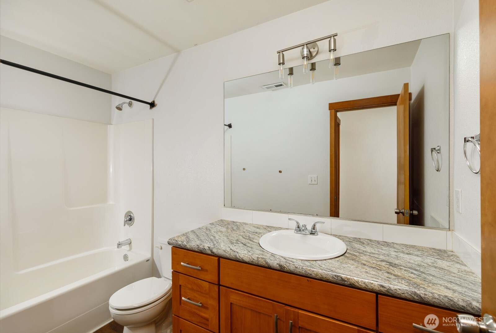 813 S 10th Street , Shelton, WA 98584