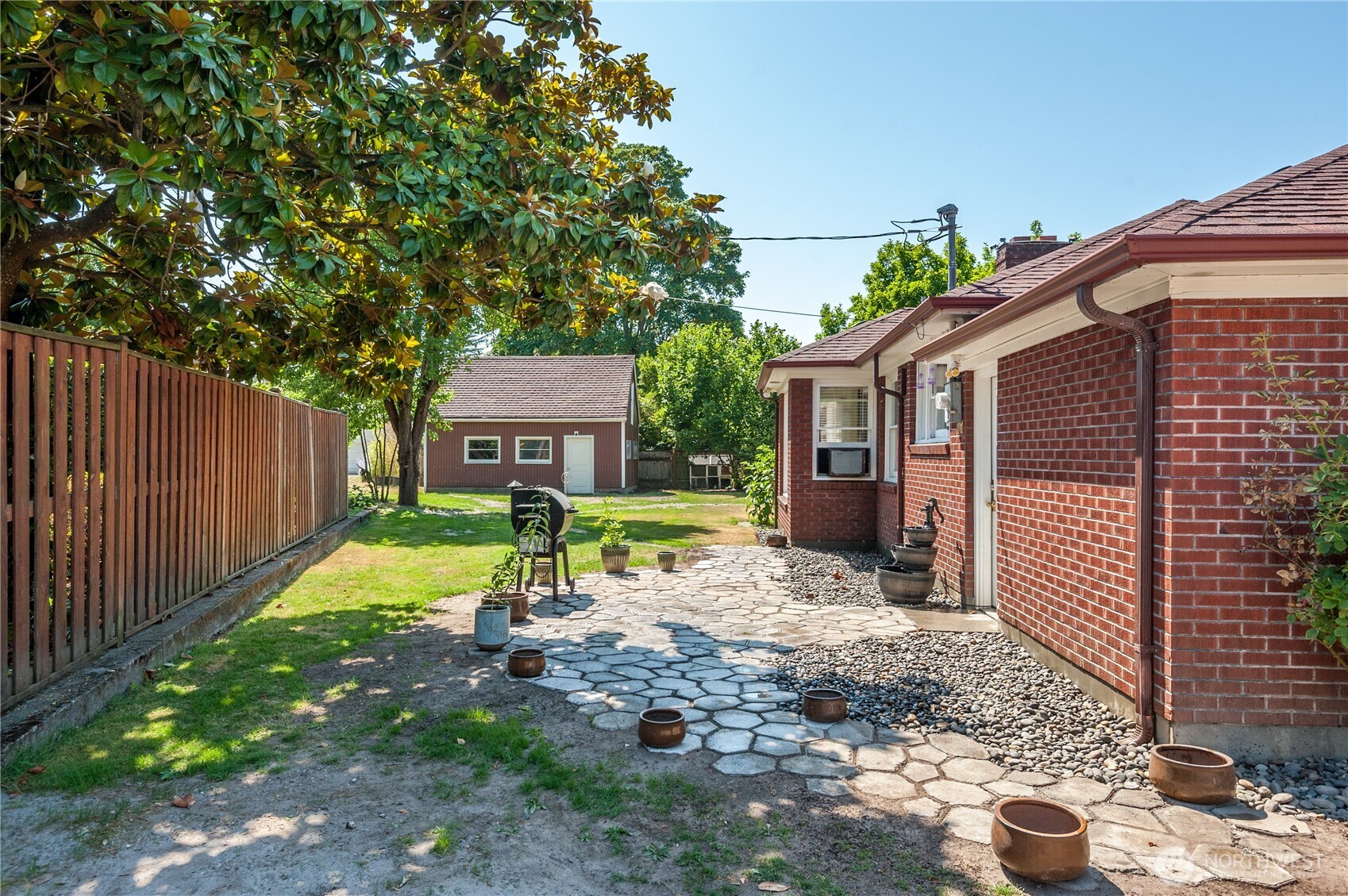 2615 Ocean Beach Highway , Longview, WA 98632