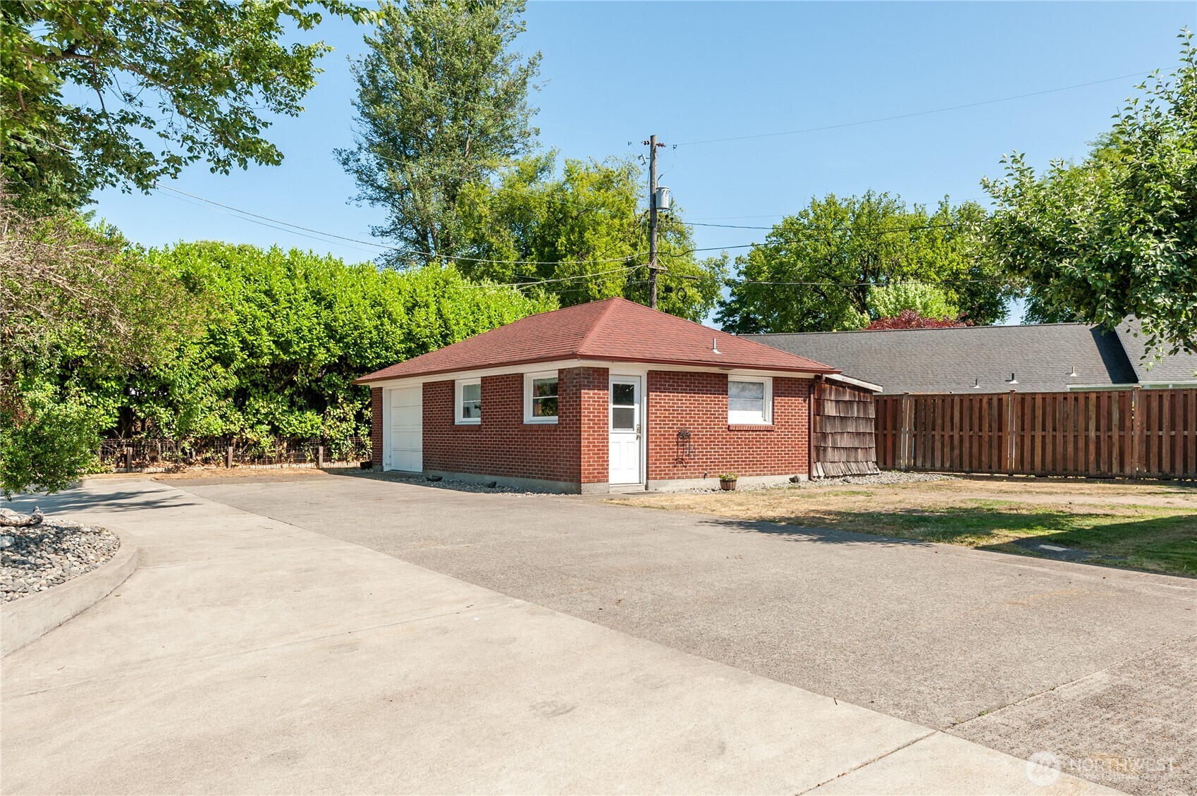 2615 Ocean Beach Highway , Longview, WA 98632