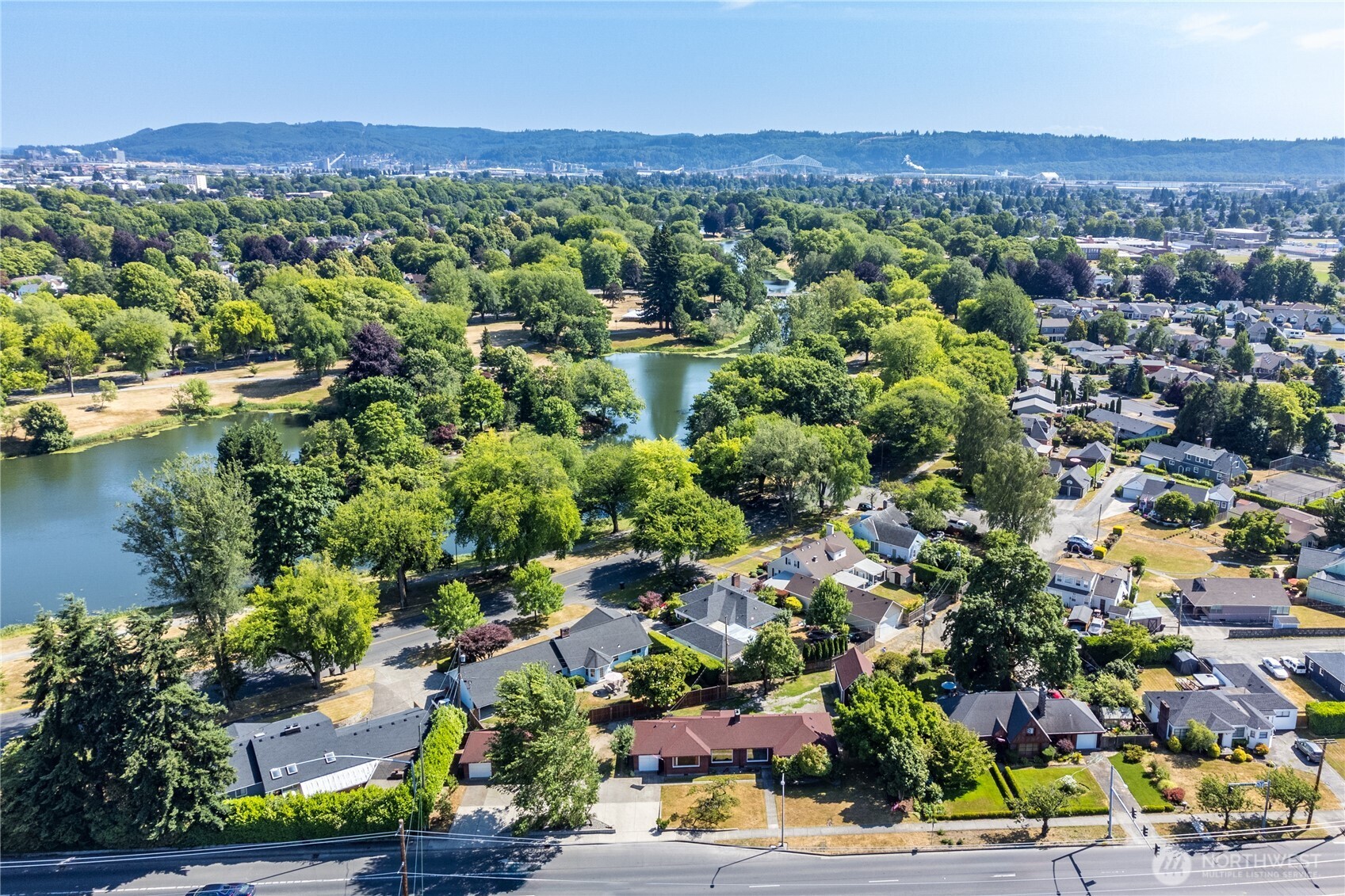 2615 Ocean Beach Highway , Longview, WA 98632