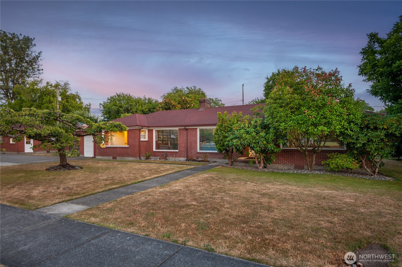 2615 Ocean Beach Highway , Longview, WA 98632