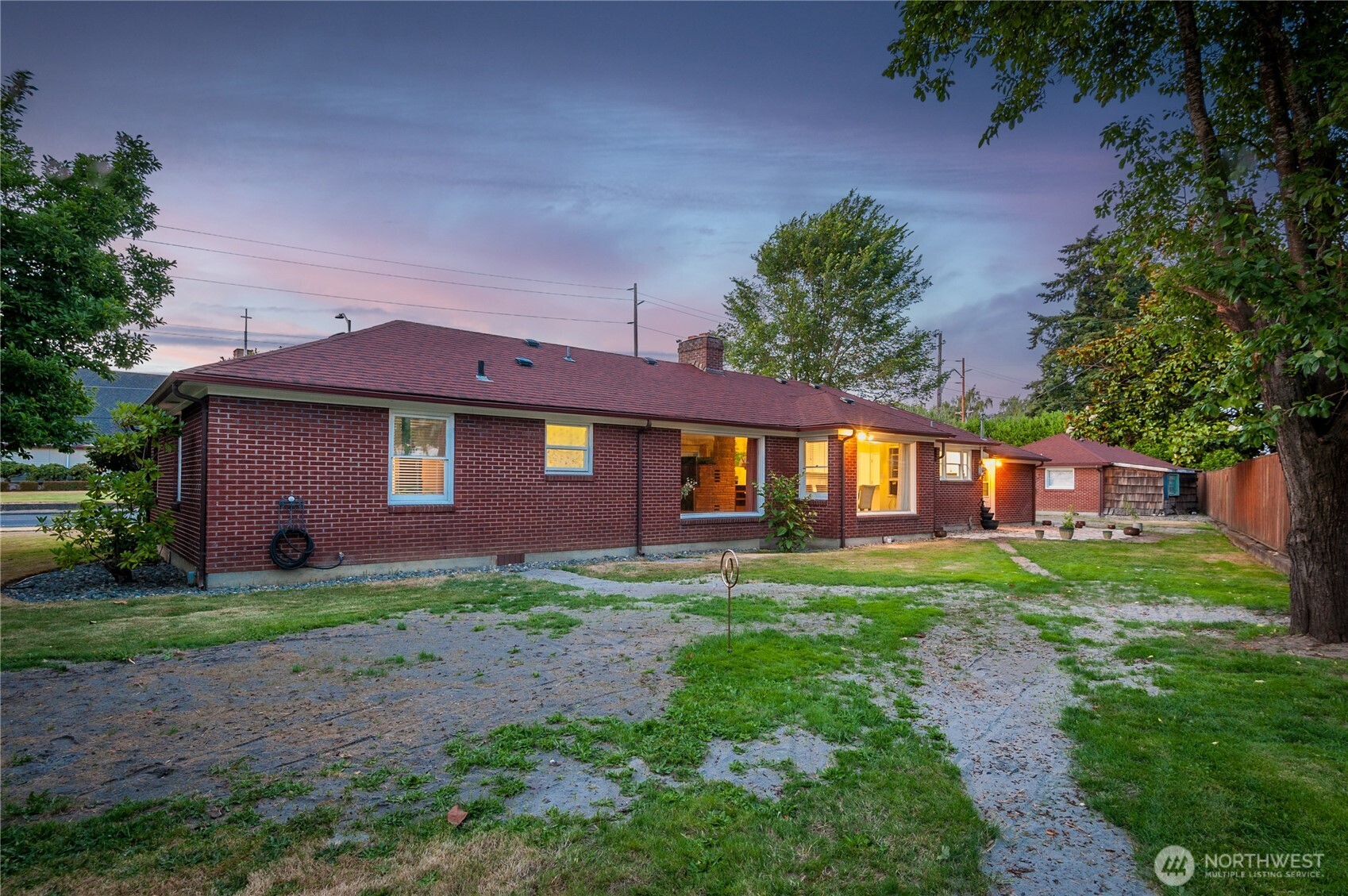 2615 Ocean Beach Highway , Longview, WA 98632