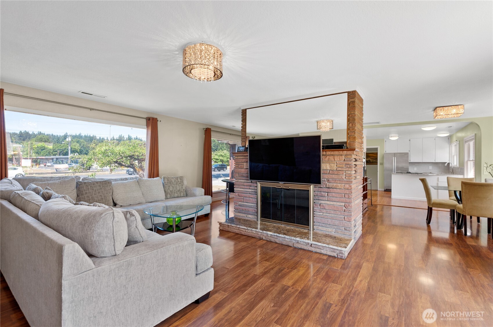 2615 Ocean Beach Highway , Longview, WA 98632