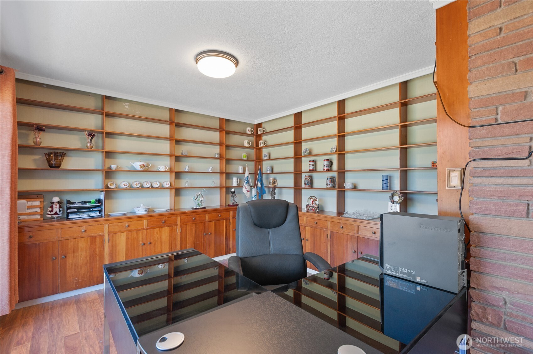 2615 Ocean Beach Highway , Longview, WA 98632