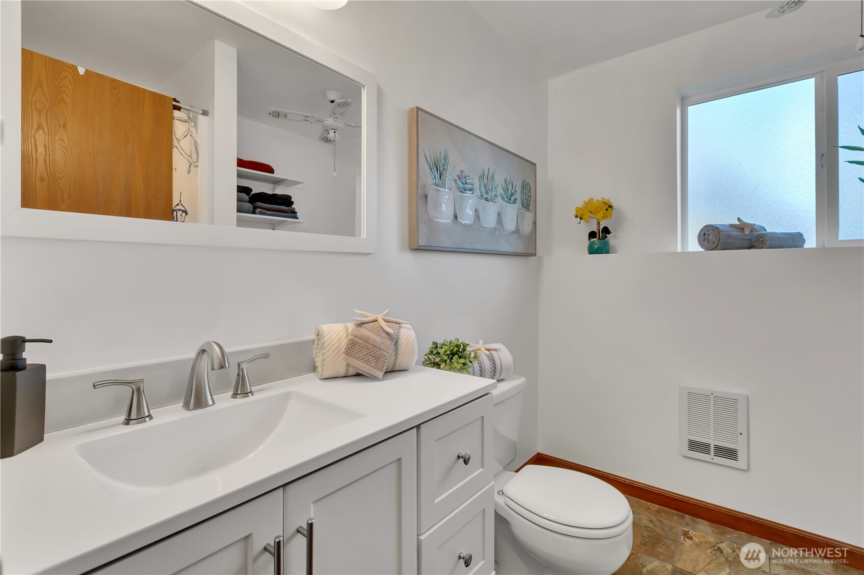 2025 NW Mulholland Boulevard , Poulsbo, WA 98370