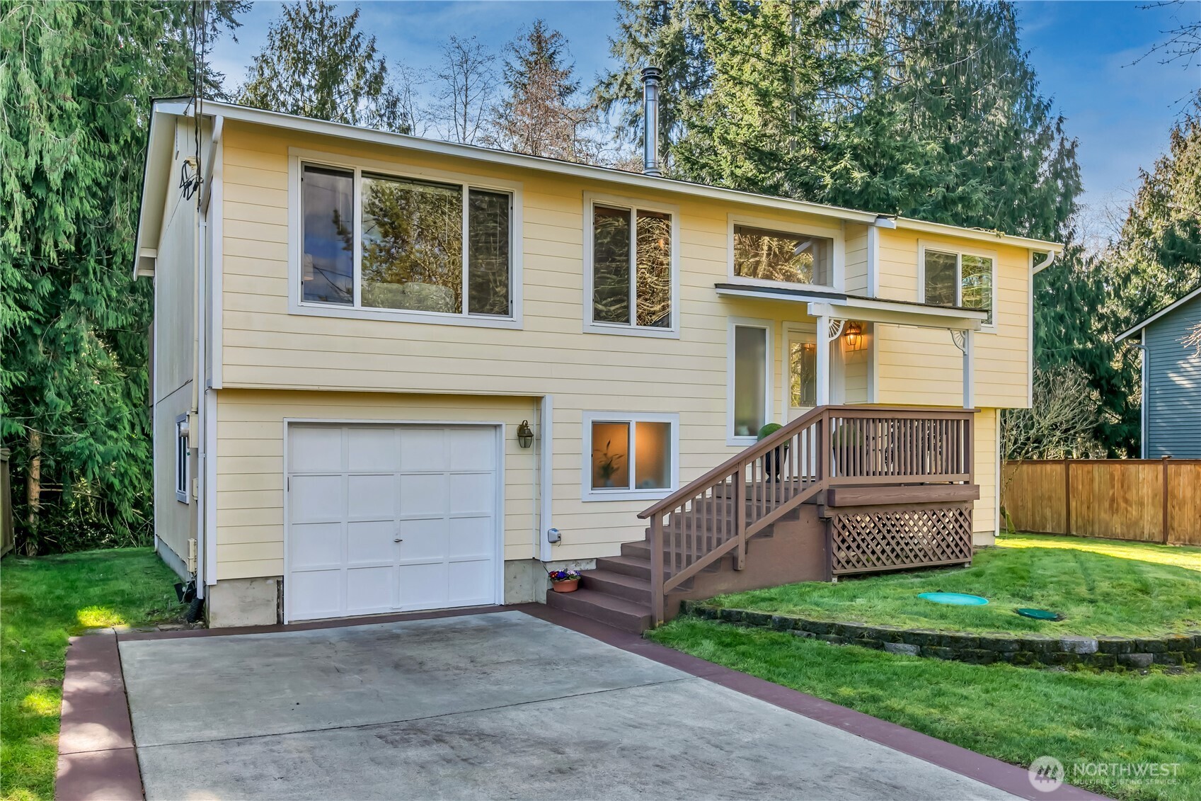 2025 NW Mulholland Boulevard , Poulsbo, WA 98370