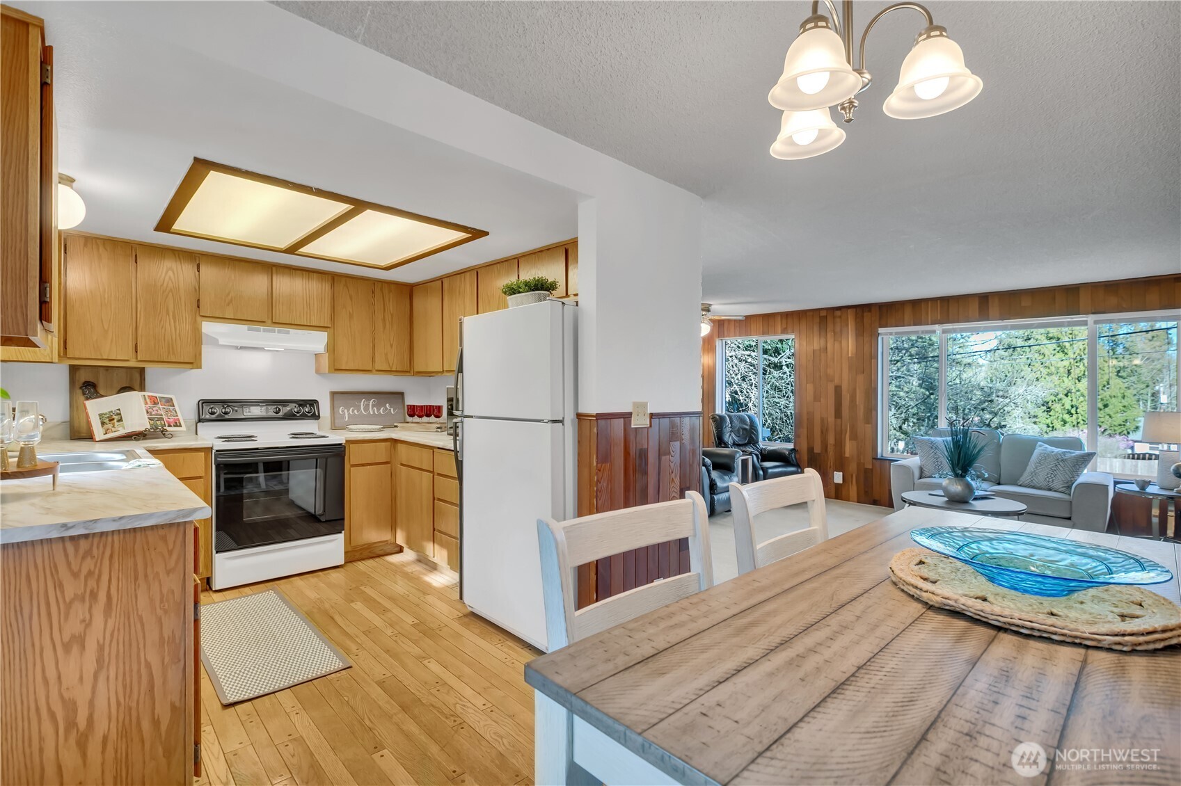 2025 NW Mulholland Boulevard , Poulsbo, WA 98370