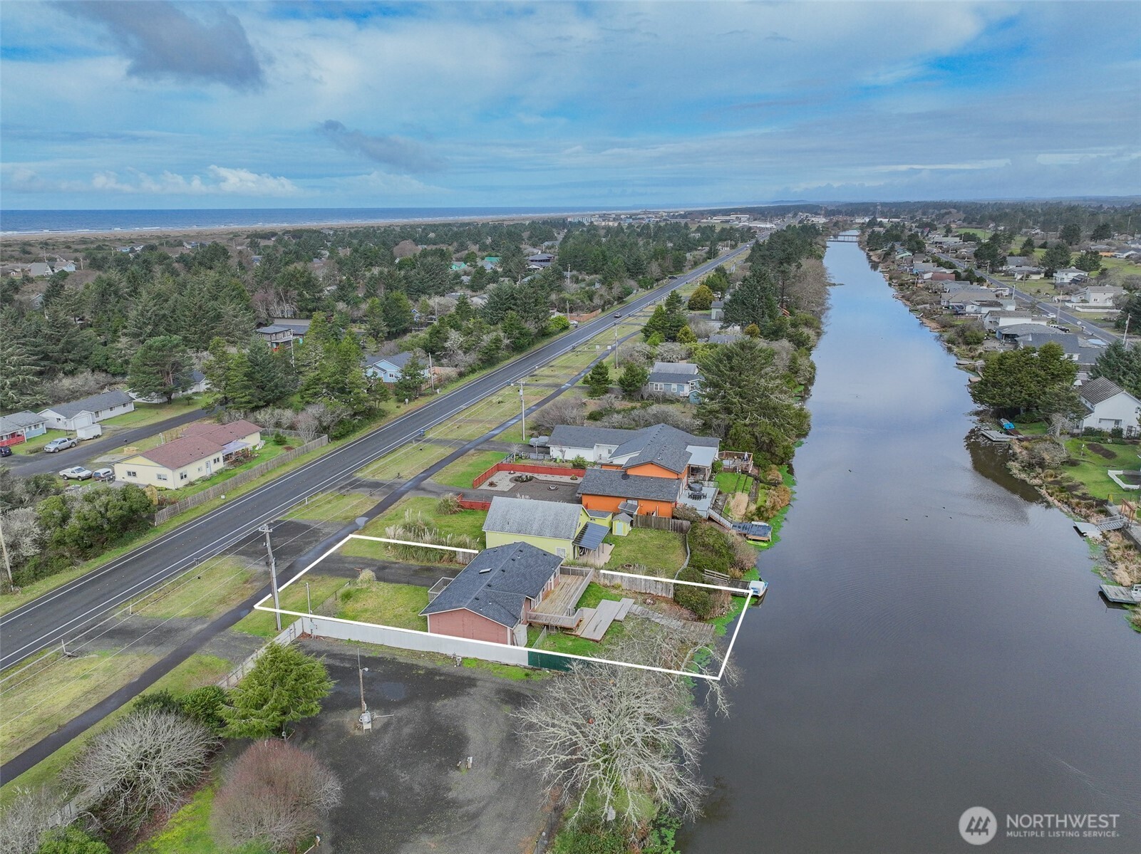 306 Point Brown Avenue NE, Ocean Shores, WA 98569