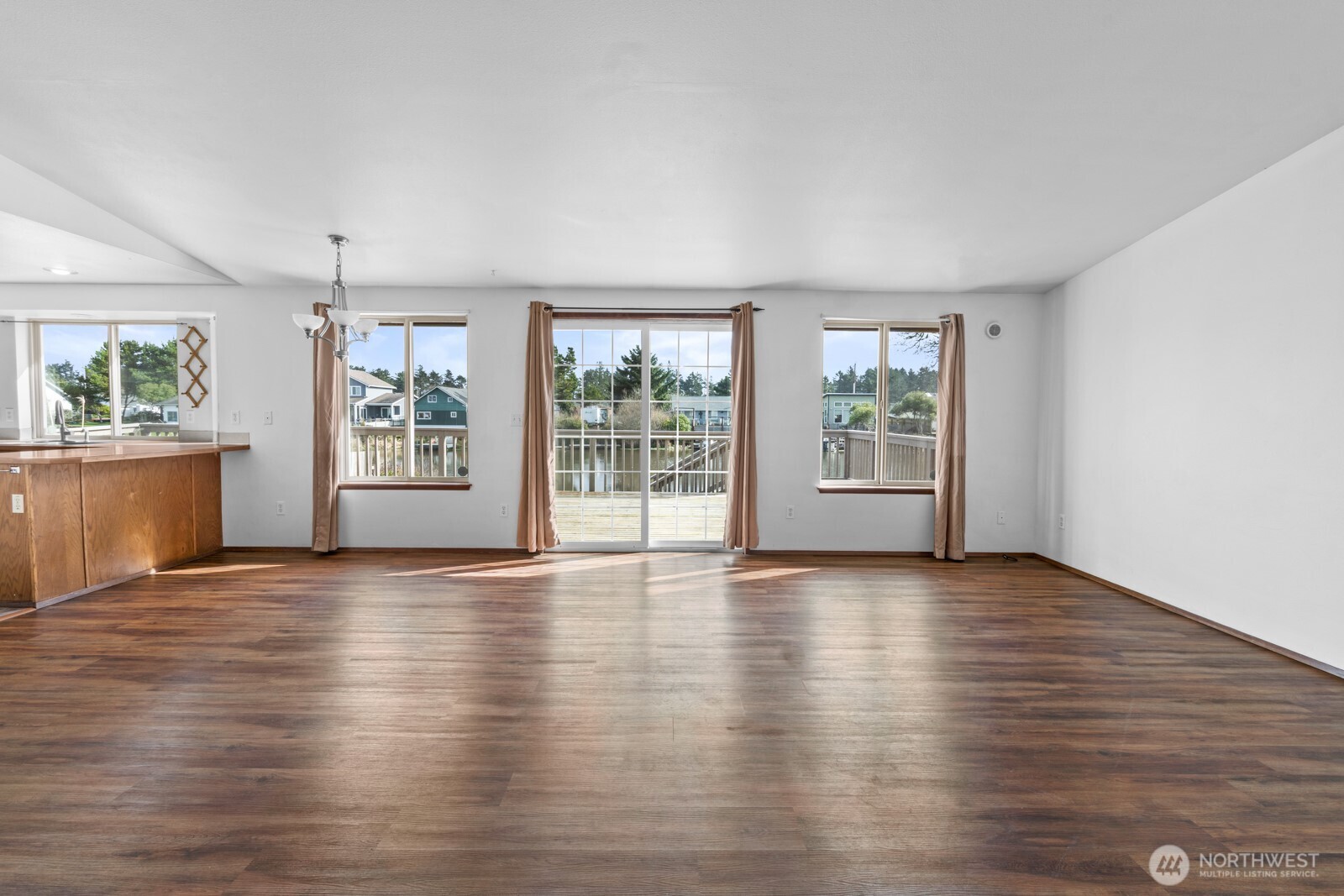 306 Point Brown Avenue NE, Ocean Shores, WA 98569