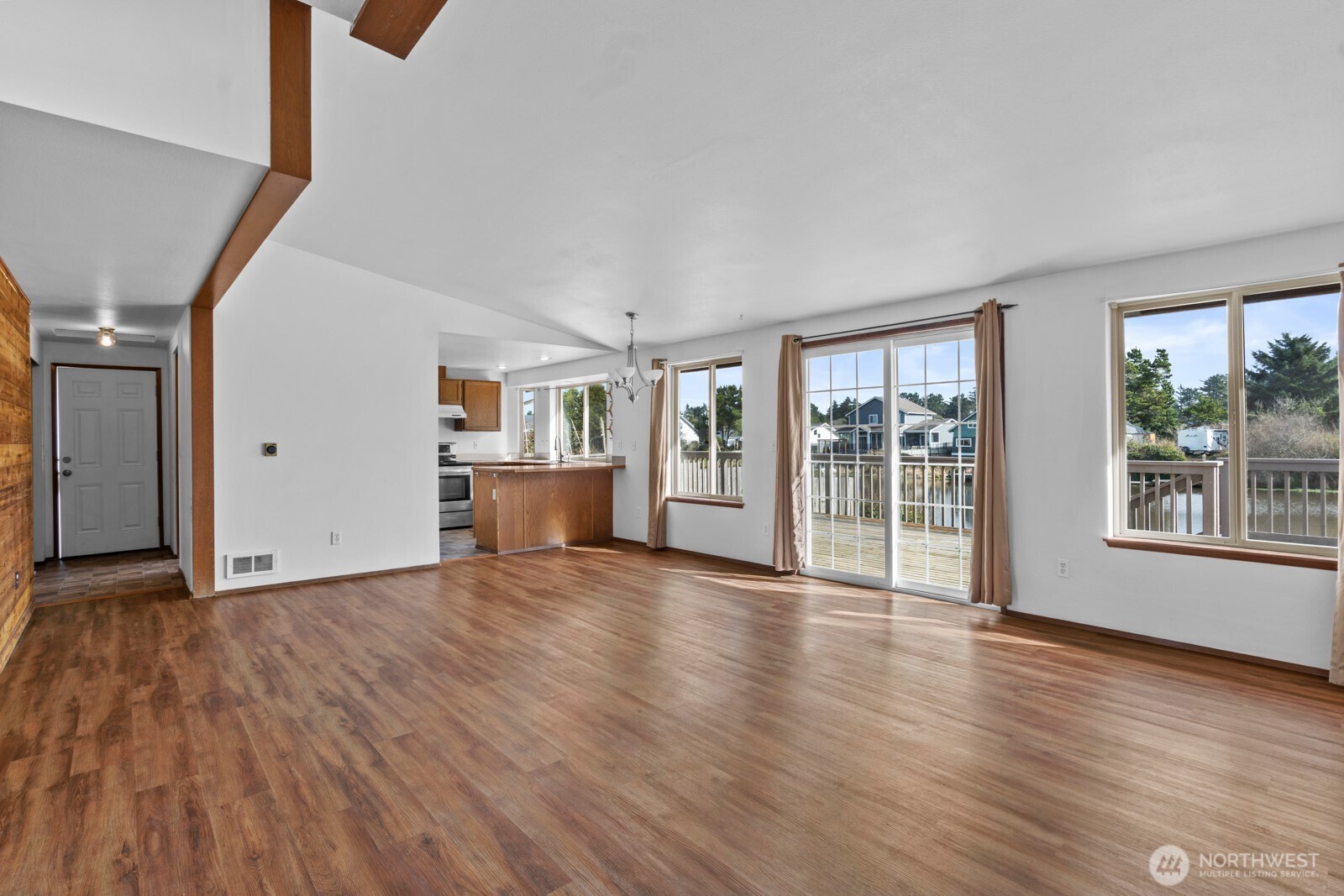 306 Point Brown Avenue NE, Ocean Shores, WA 98569