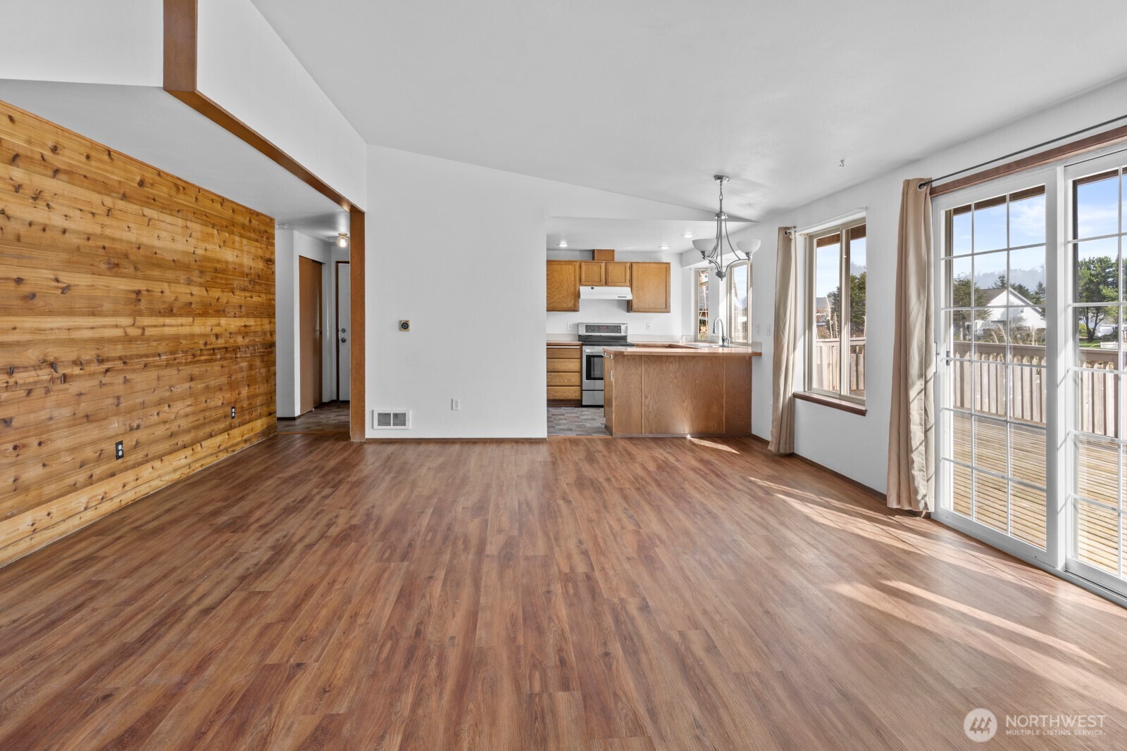 306 Point Brown Avenue NE, Ocean Shores, WA 98569