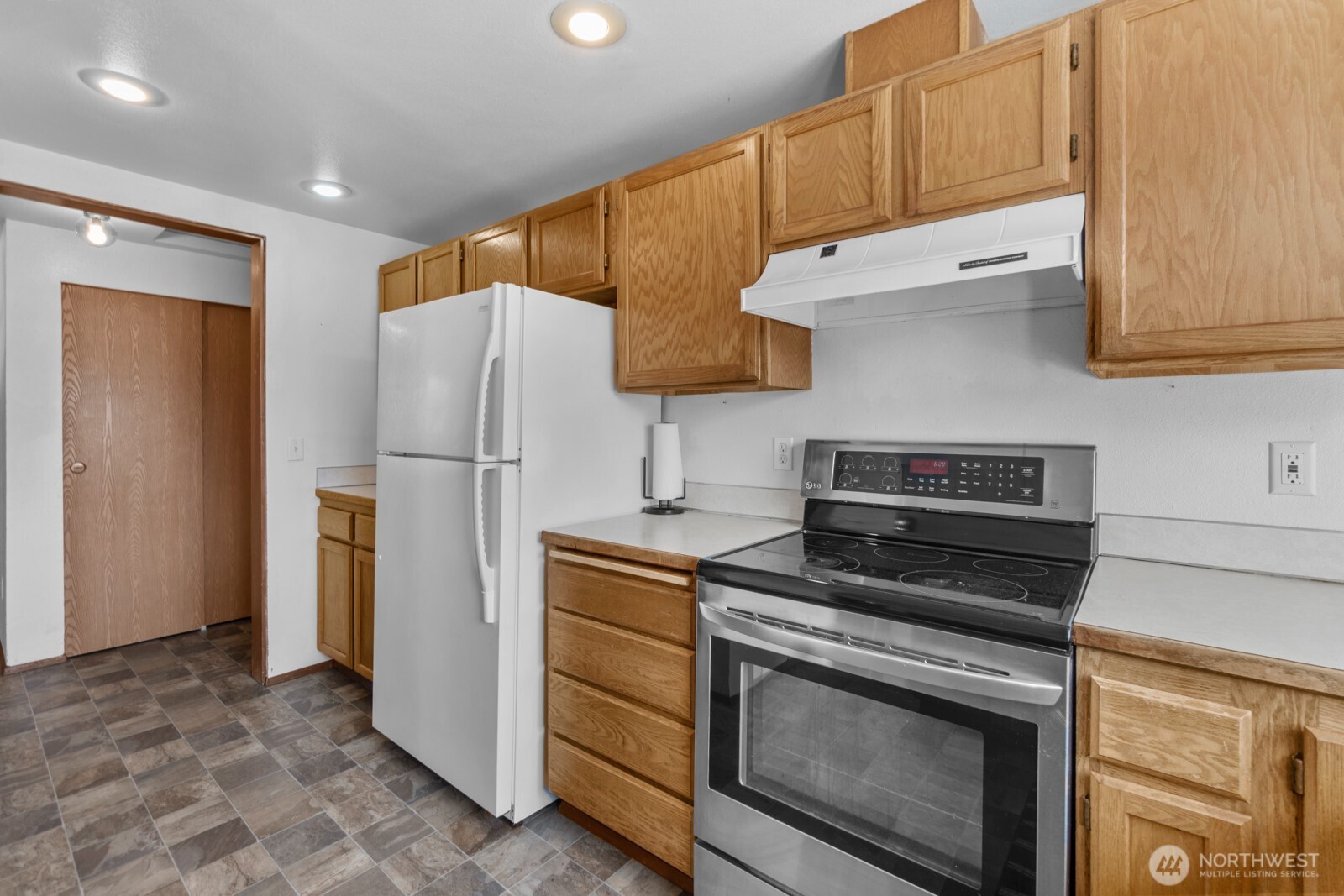 306 Point Brown Avenue NE, Ocean Shores, WA 98569