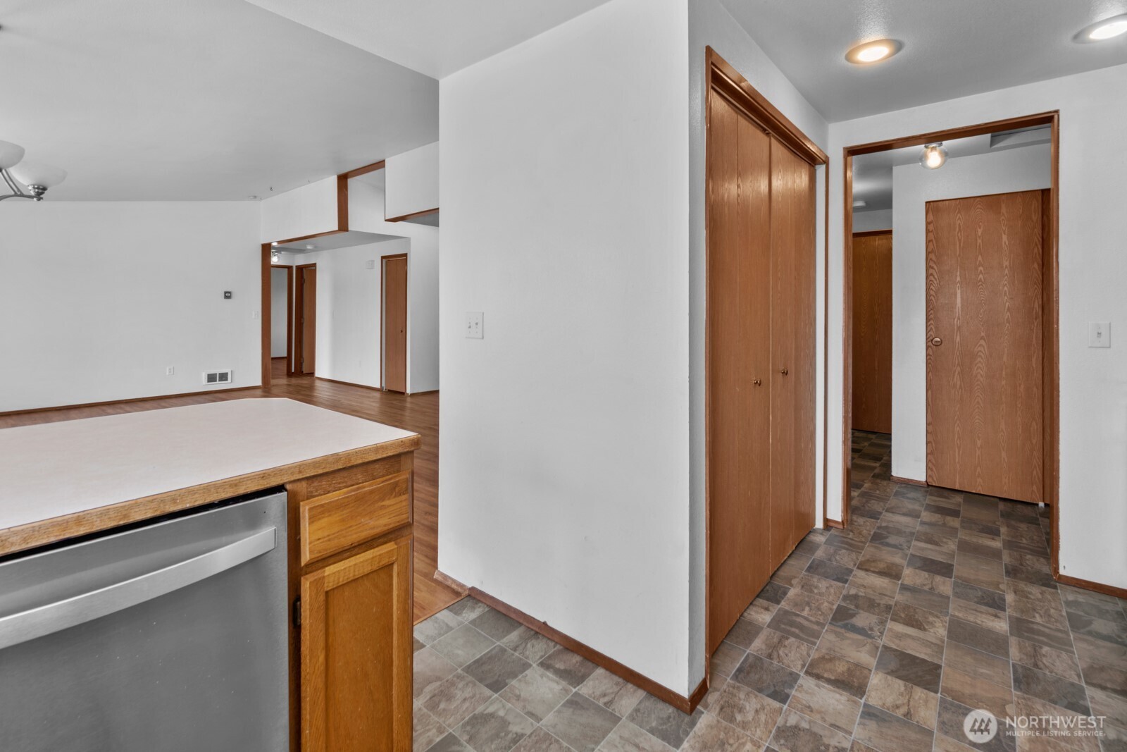 306 Point Brown Avenue NE, Ocean Shores, WA 98569