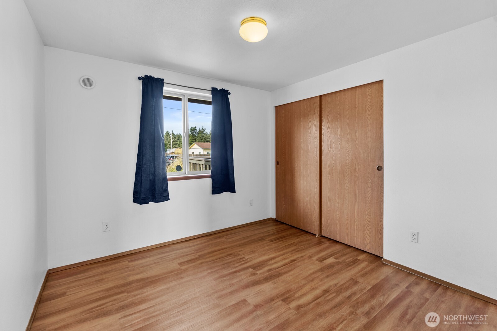 306 Point Brown Avenue NE, Ocean Shores, WA 98569