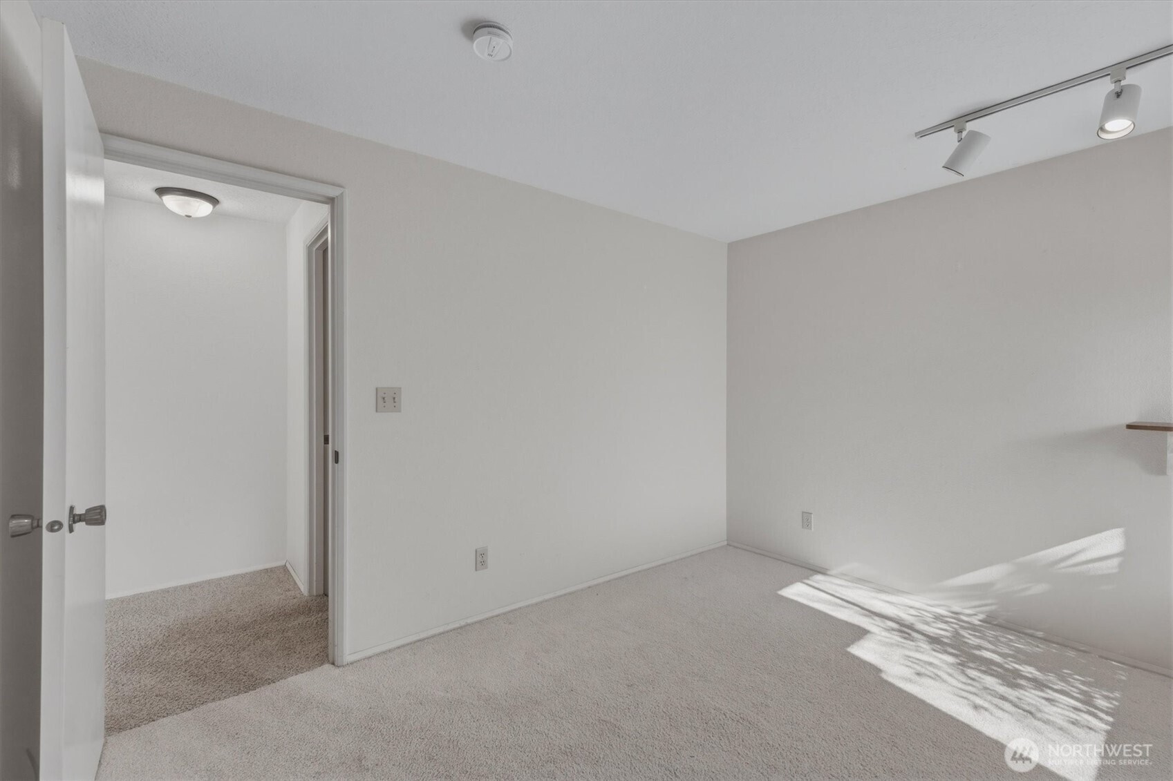 5633 Finch Drive , Longview, WA 98632