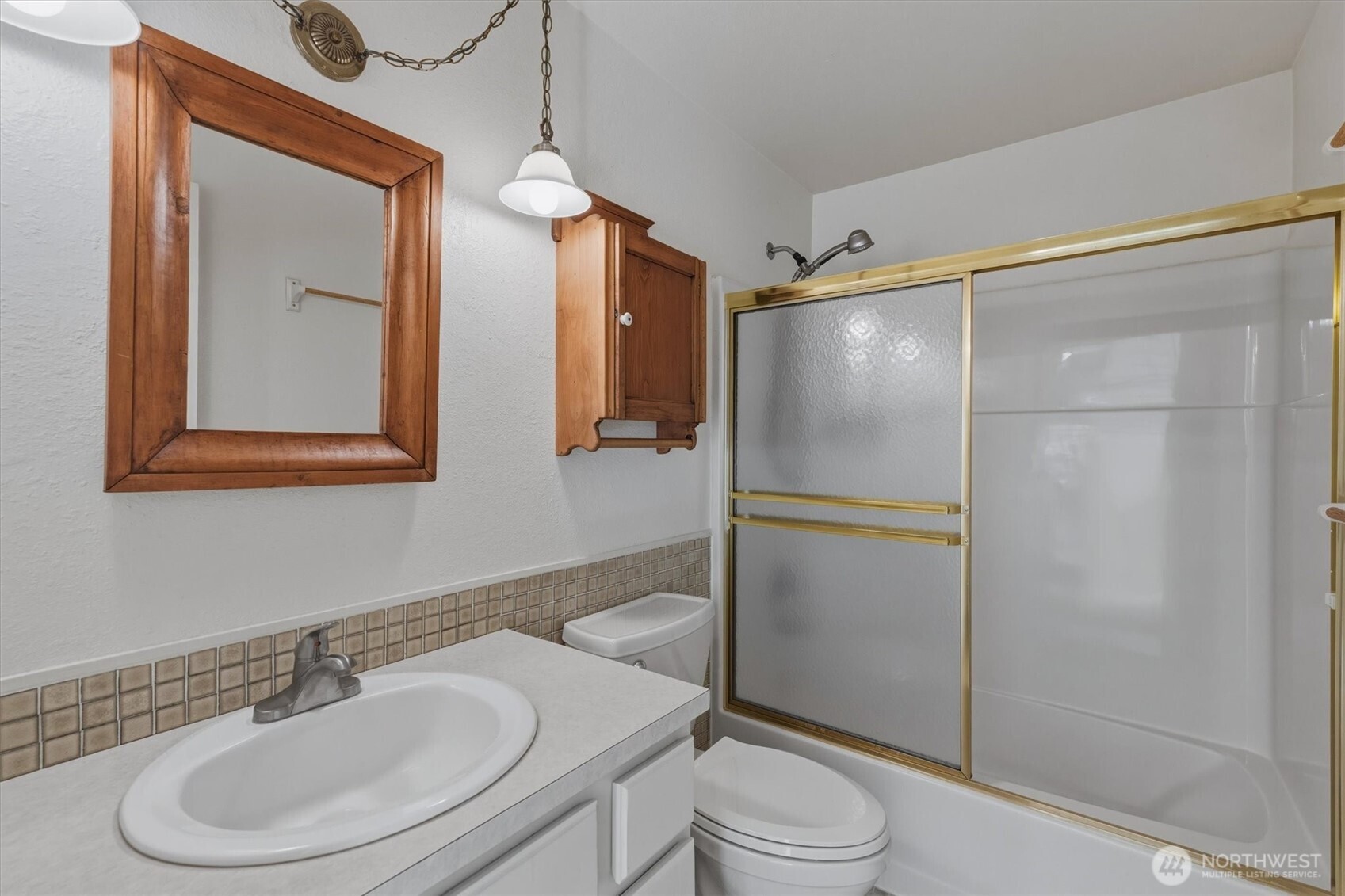 5633 Finch Drive , Longview, WA 98632