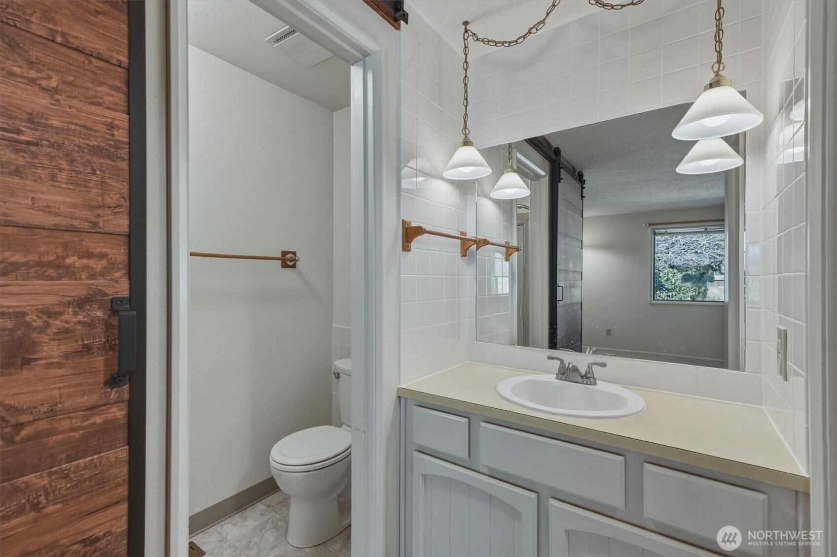 5633 Finch Drive , Longview, WA 98632