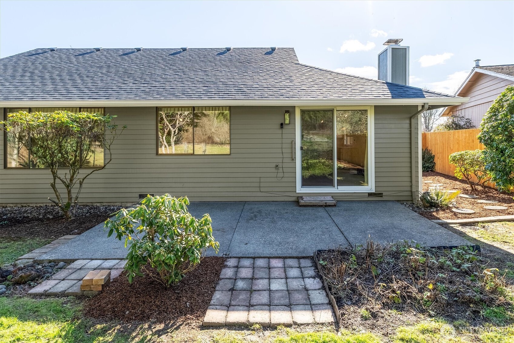 5633 Finch Drive , Longview, WA 98632