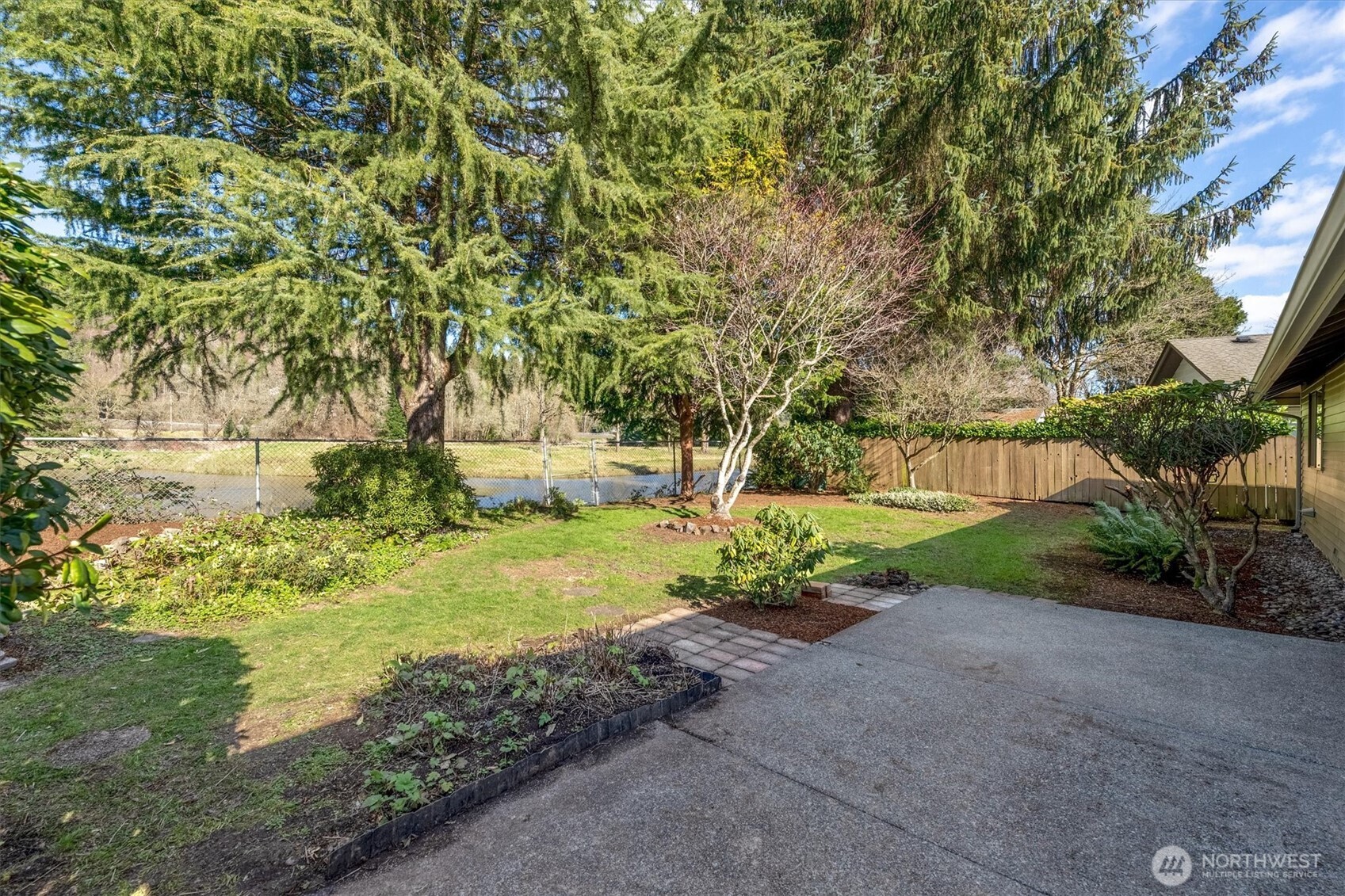 5633 Finch Drive , Longview, WA 98632
