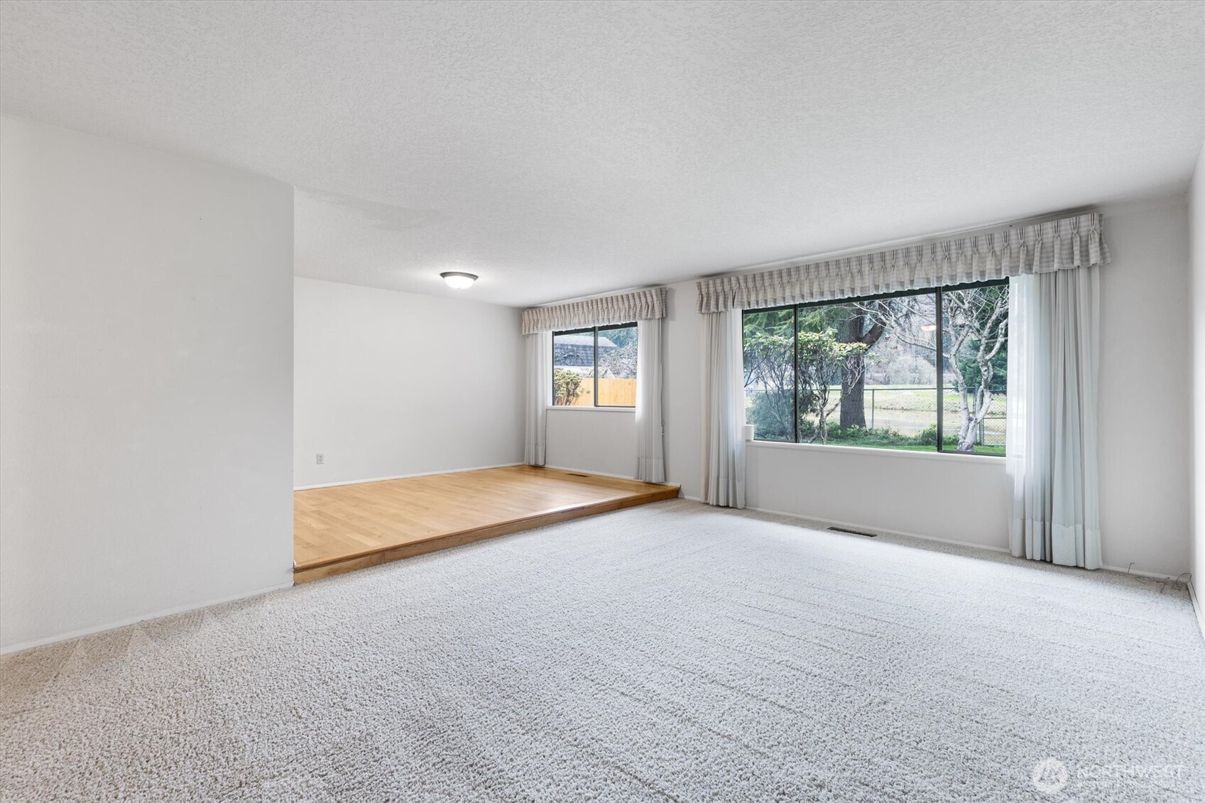 5633 Finch Drive , Longview, WA 98632