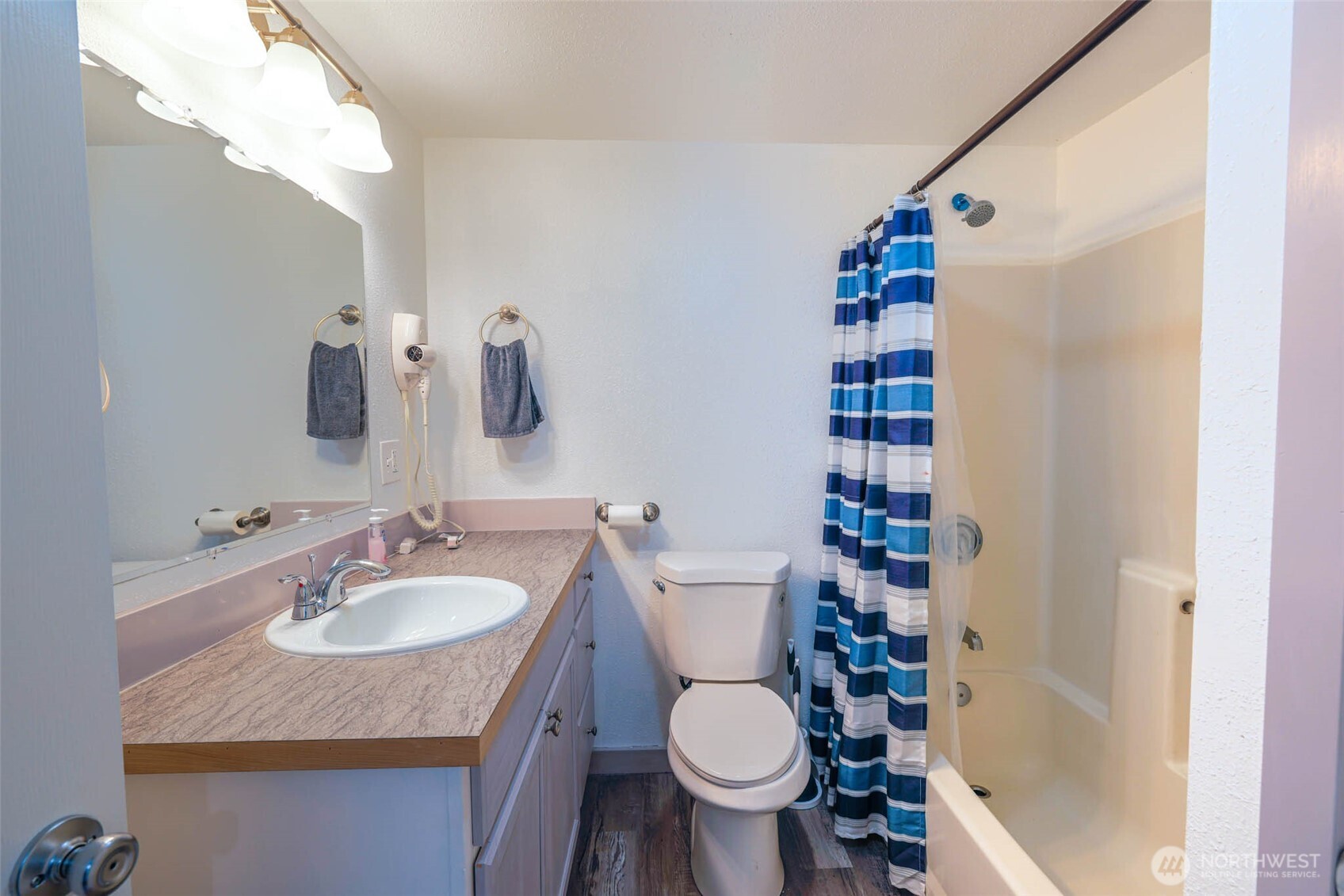 2803 S Woodhill Court , Westport, WA 98595