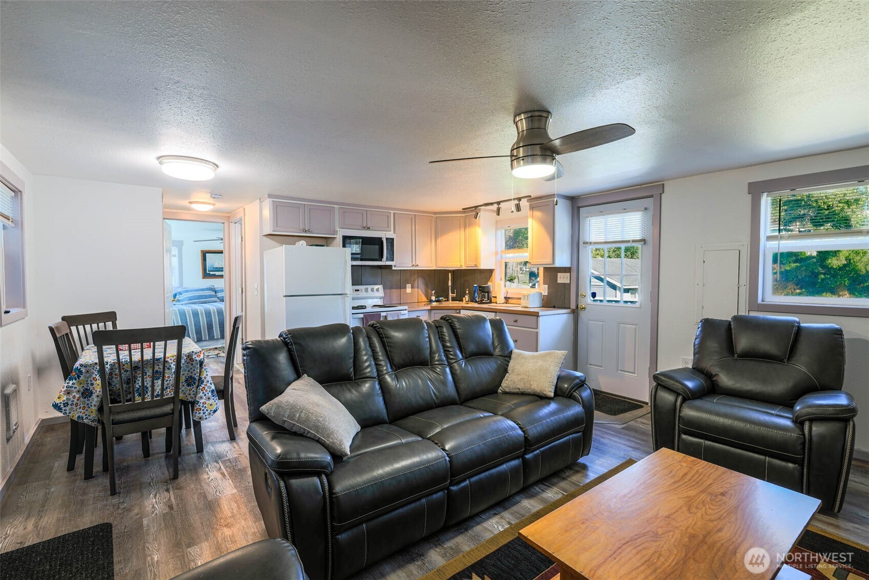 2803 S Woodhill Court , Westport, WA 98595