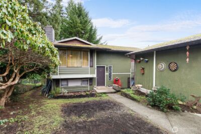 751 Peters Street , Raymond, WA 98577
